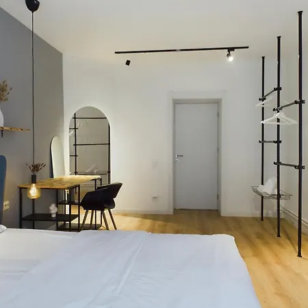 Apartmán Piata Amzei 5 *