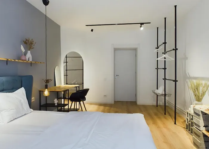 Apartment Piata Amzei 5 *